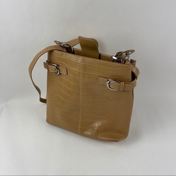Tommy Hilfiger Purse Womens Tan Leather Green Interior Strap Silver Buckle - Picture 1 of 11